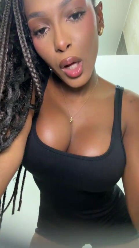 MilaHall 2024-10-24 nude strip