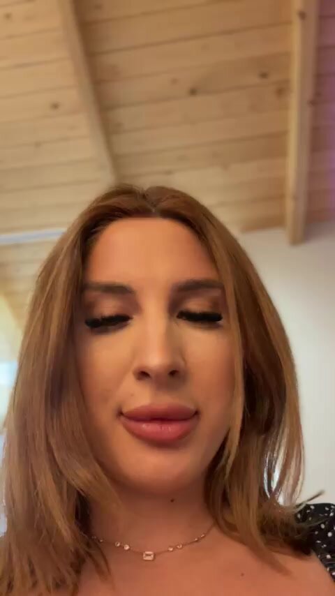 Lucy (LucyBridget) 2025-07-02 previp